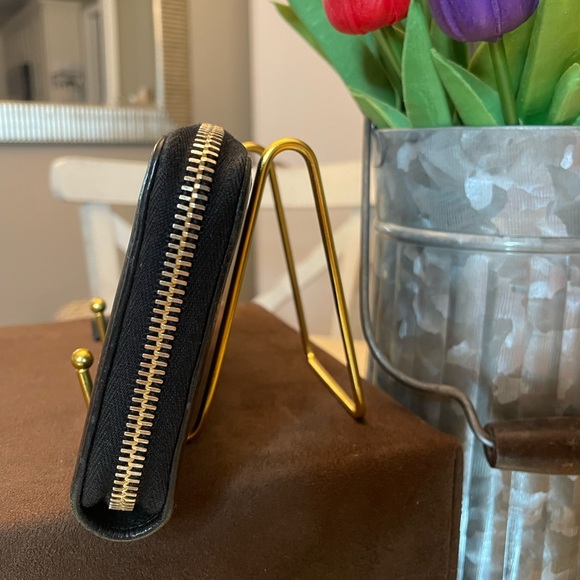 Yves St. Laurent black leather zip around wallet - Picture 3 of 12